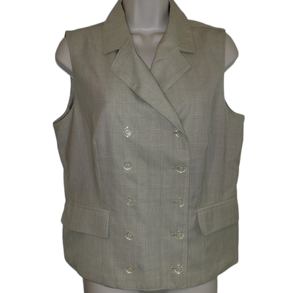 Isaac Mizrahi for target L Tan sleeveless Vest